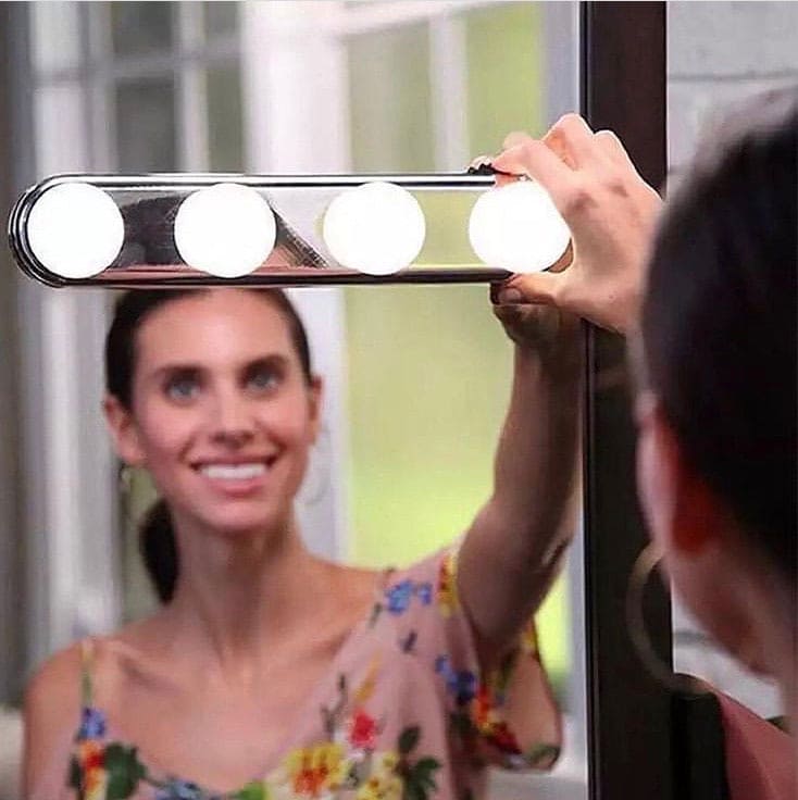 4 Bulb Vanity Light, Vanity LED Mirror Lights With Suction Cups, Glow Light, Led Lights For Mirror 4 Bulb Vanity Light, Vanity LED Mirror Lights With Suction Cups, Glow Light, Led Lights For Mirror